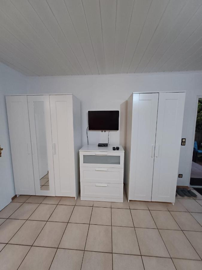 Ferienwohnung Neli Am Rhein Rheinbrohl Buitenkant foto