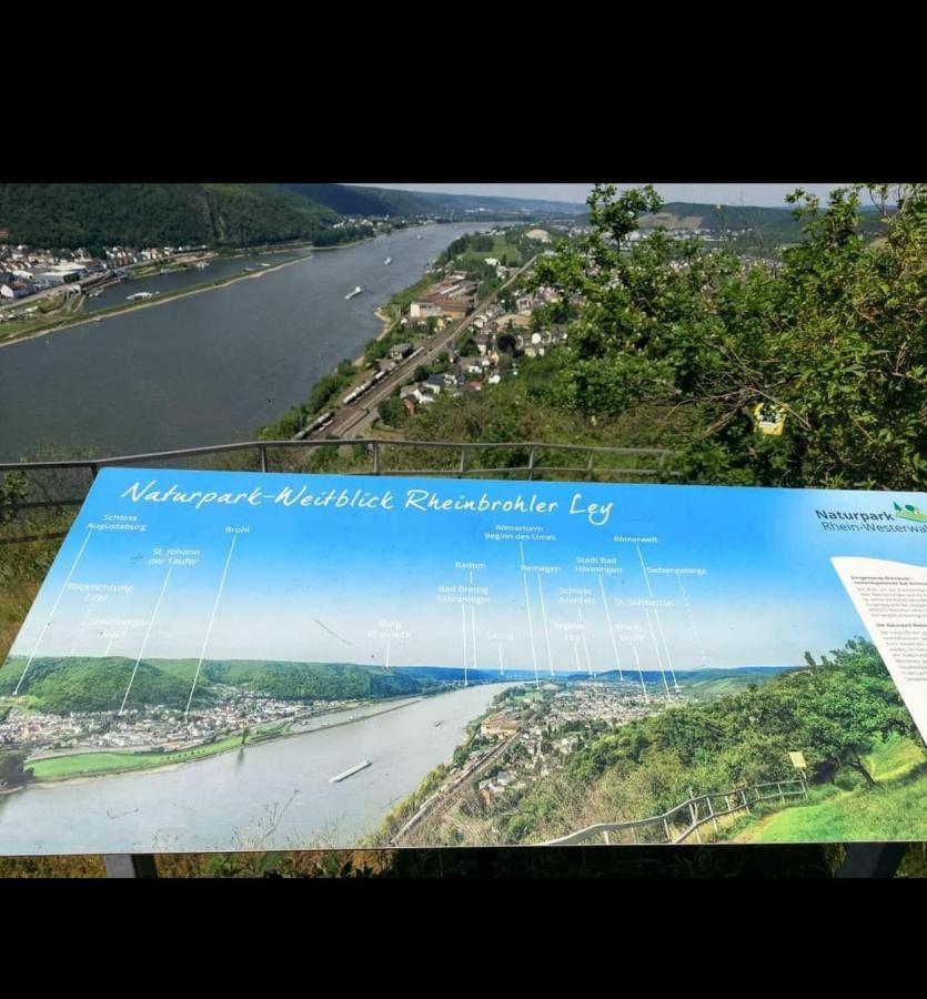 Ferienwohnung Neli Am Rhein Rheinbrohl Buitenkant foto