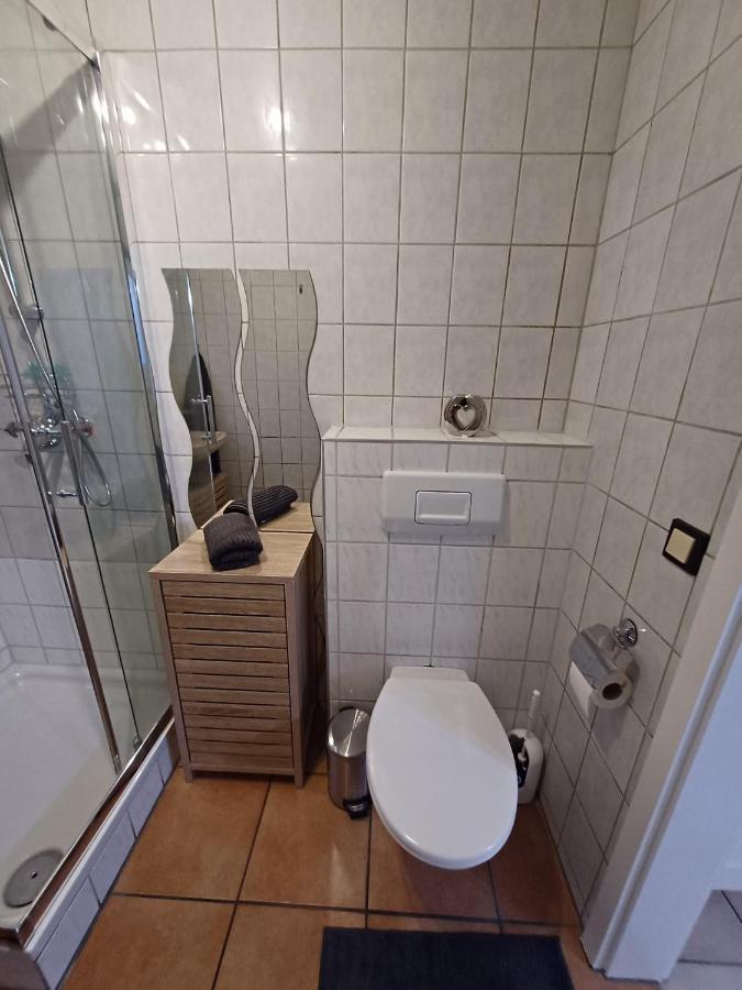 Ferienwohnung Neli Am Rhein Rheinbrohl Buitenkant foto
