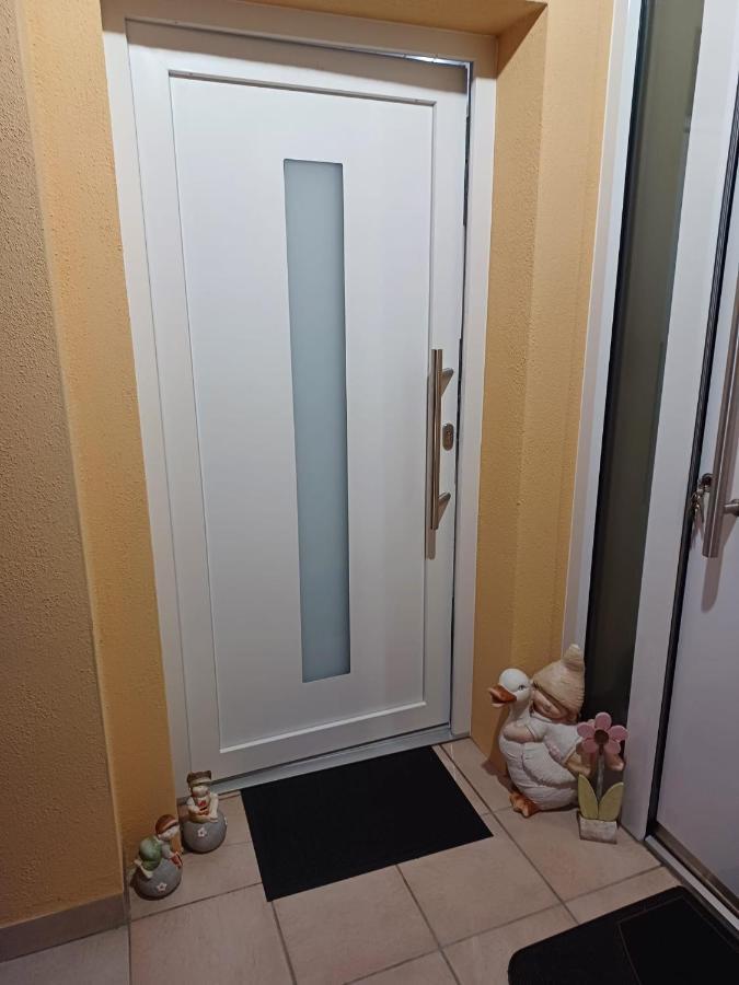 Ferienwohnung Neli Am Rhein Rheinbrohl Buitenkant foto